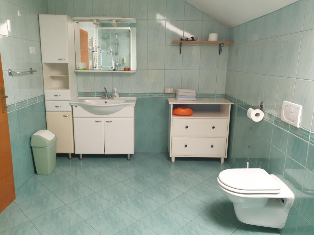 Hisa Bizjak Kranj Exterior photo